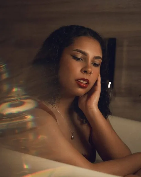 Live sex webcam photo for Natachaa67 #5405302