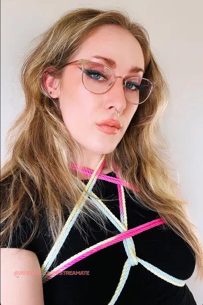 Live sex webcam photo for avenfoxglove #5397848