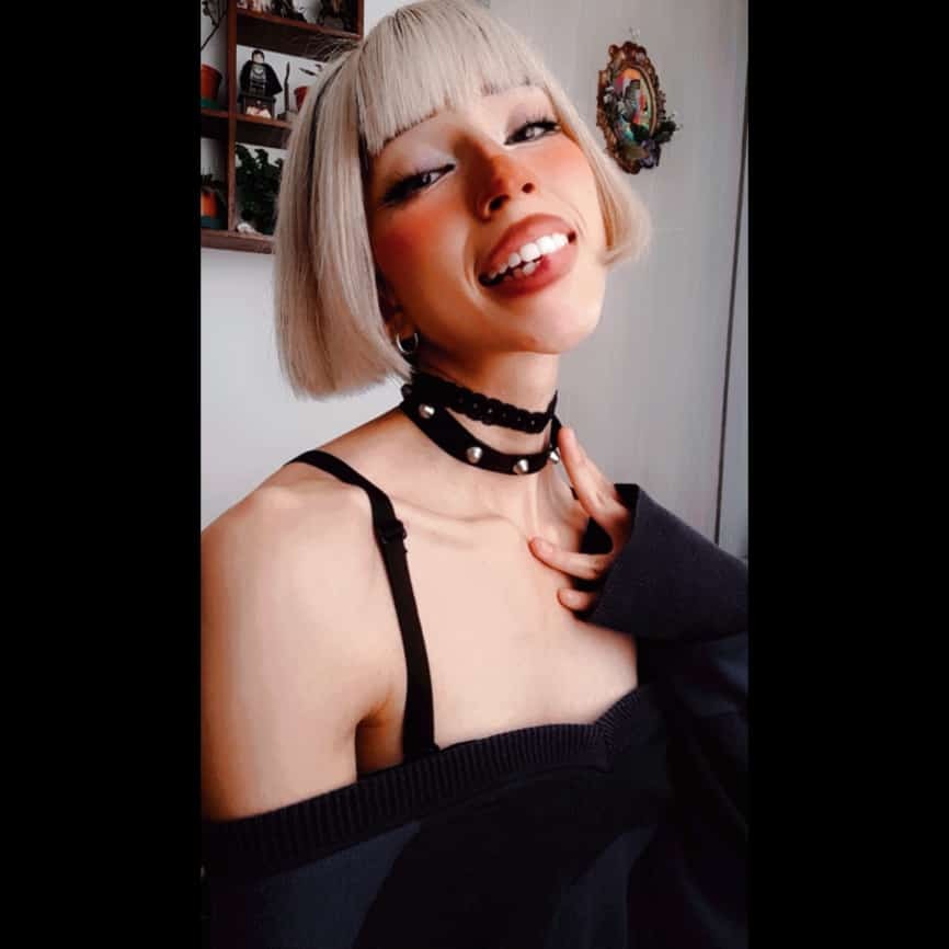 Live sex webcam photo for TinaRoberts19 #7457520