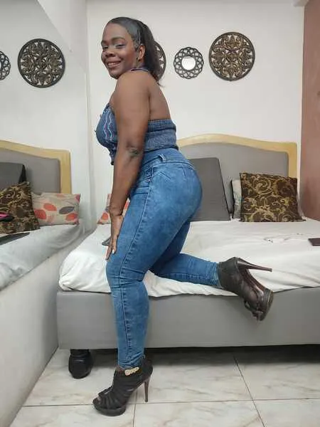 Live sex webcam photo for ChaynnaStone #5289525