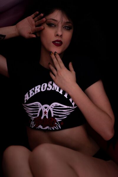 Live sex webcam photo for AmeliaChadburnn #6330563