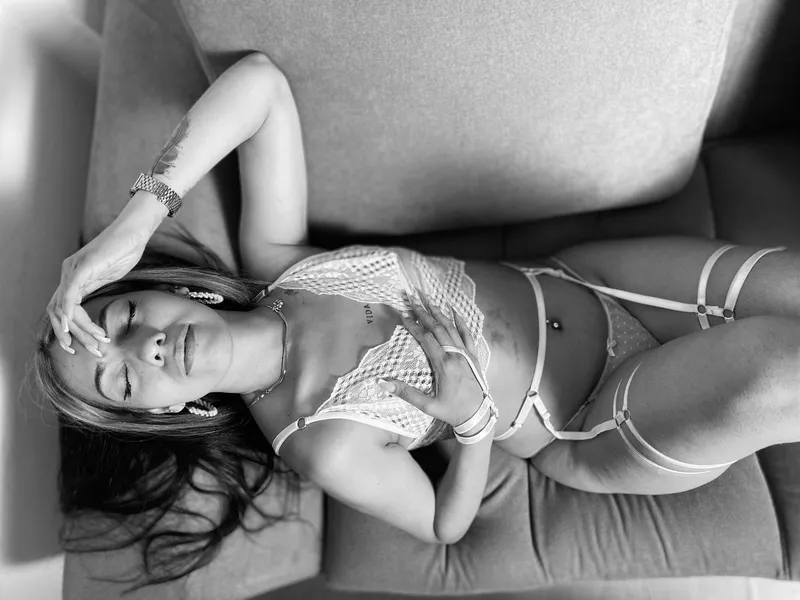 Live sex webcam photo for AmbarrCarter #5296866