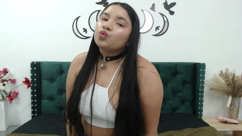 Live sex webcam photo for TessBeaker #5385004