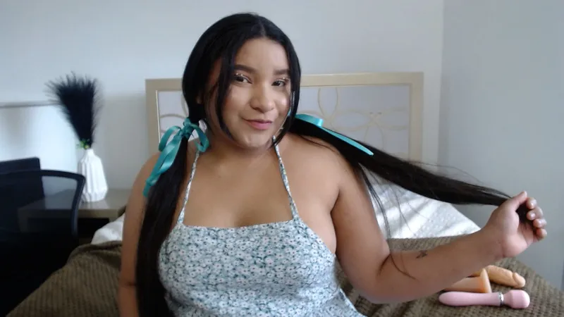 Live sex webcam photo for TessBeaker #5370582