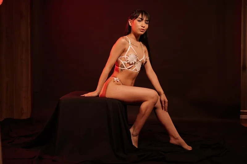 Live sex webcam photo for LoliitaPeach #5646179