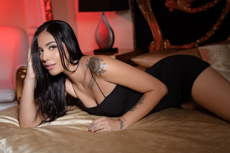 Live sex webcam photo for LeiaVon #5286307