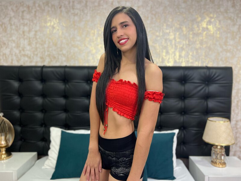 Live sex webcam photo for CoralRichards #5292768