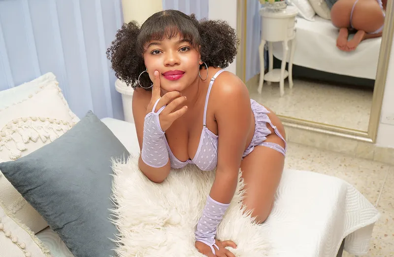 Live sex webcam photo for DonatellaVicenzo #5472344