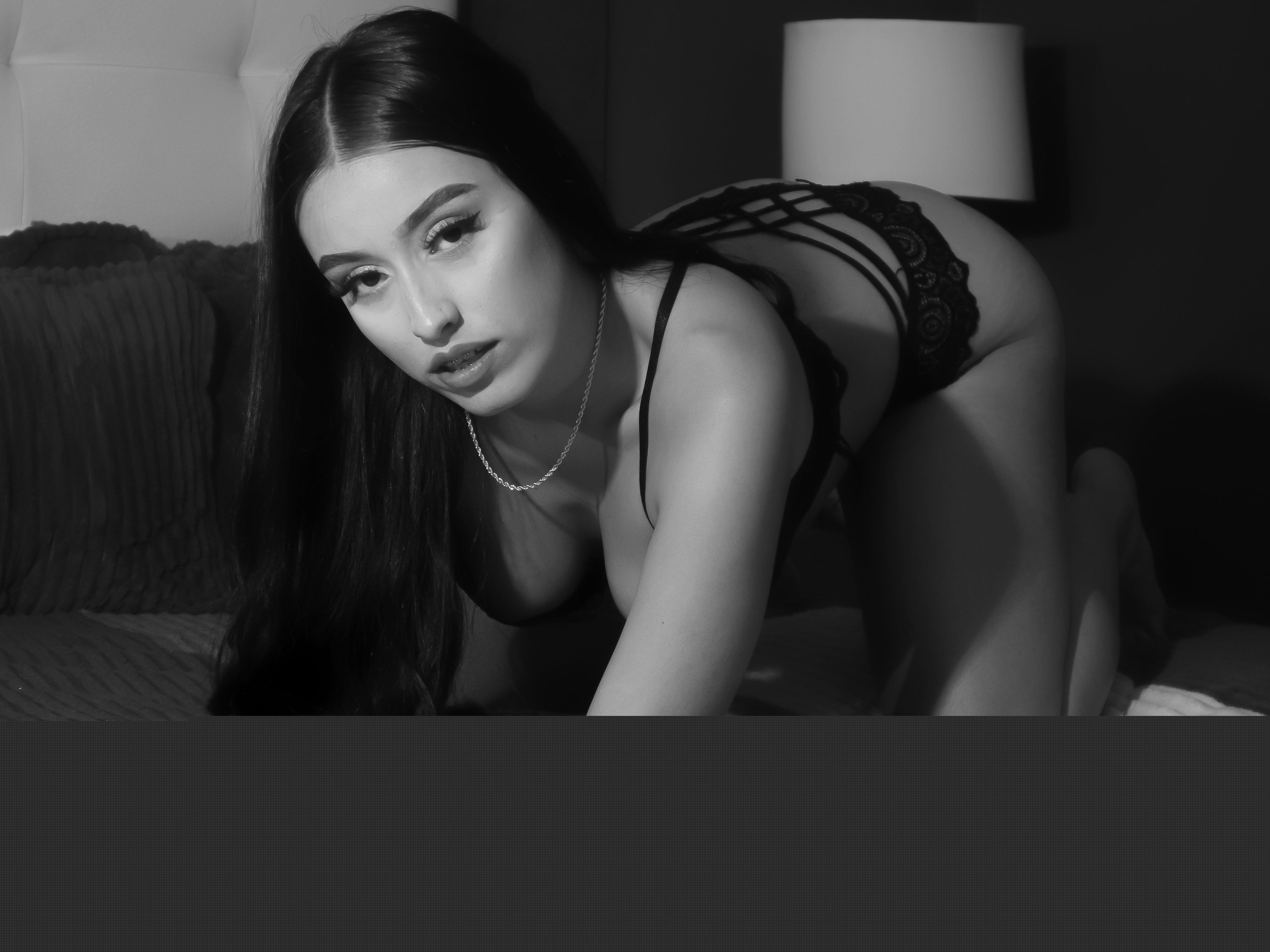 Live sex webcam photo for AnneSophie #5406571