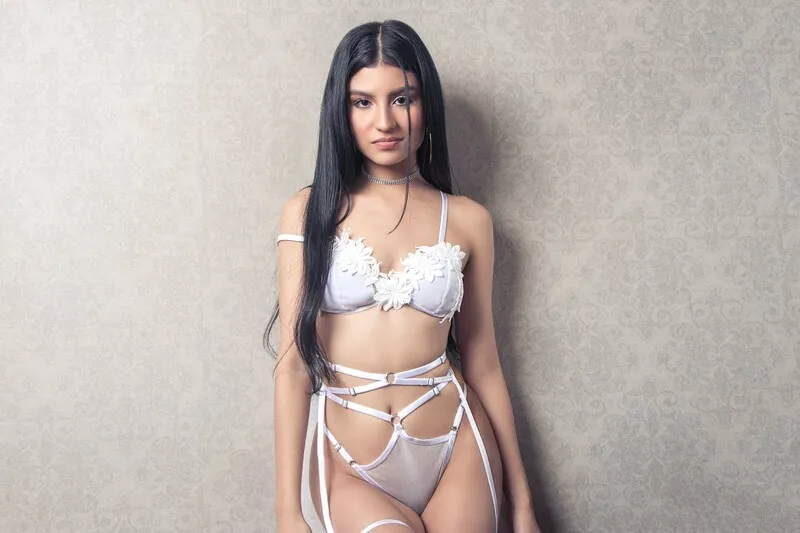 Live sex webcam photo for KendallHabid #5398403