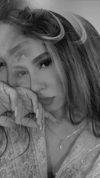 Live sex webcam photo for RachellLewin #5419857
