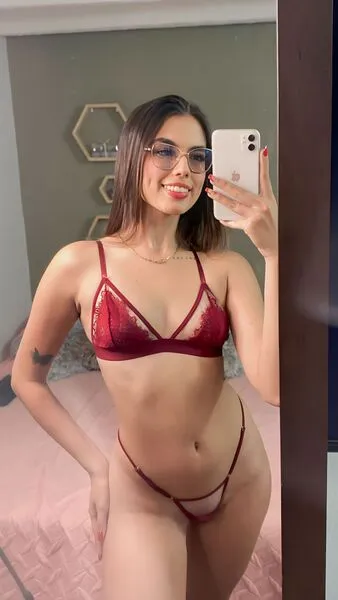 Live sex webcam photo for StephanieCollins #6201077