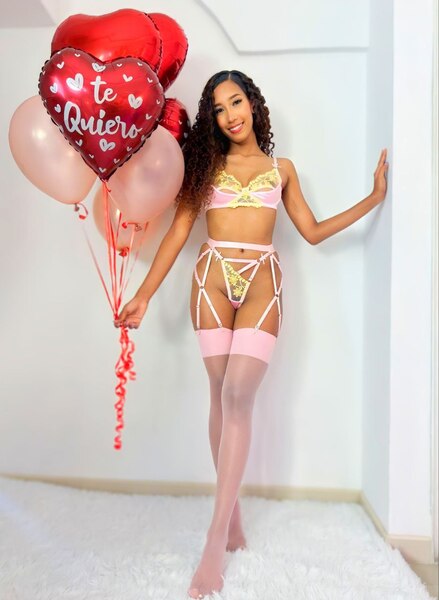 Live sex webcam photo for VictoriaFerreiro #6013755