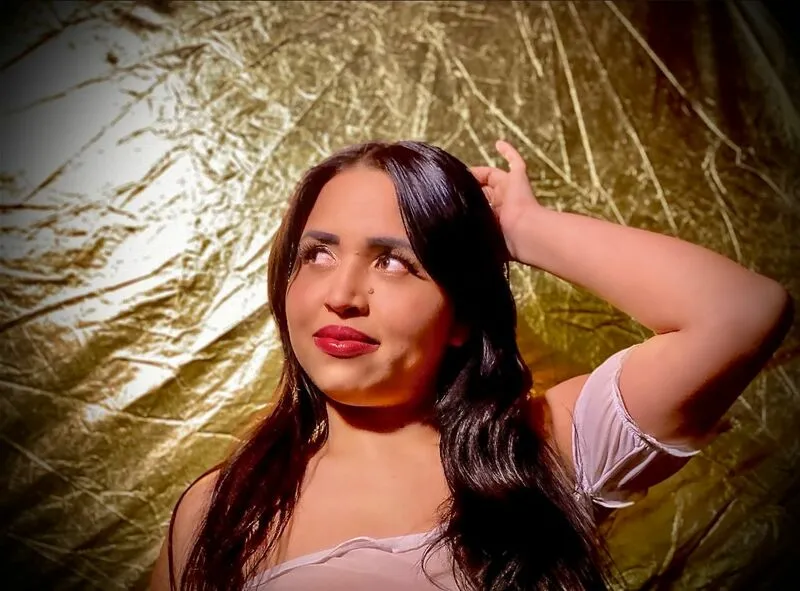 Live sex webcam photo for CamilaSun23 #5300344