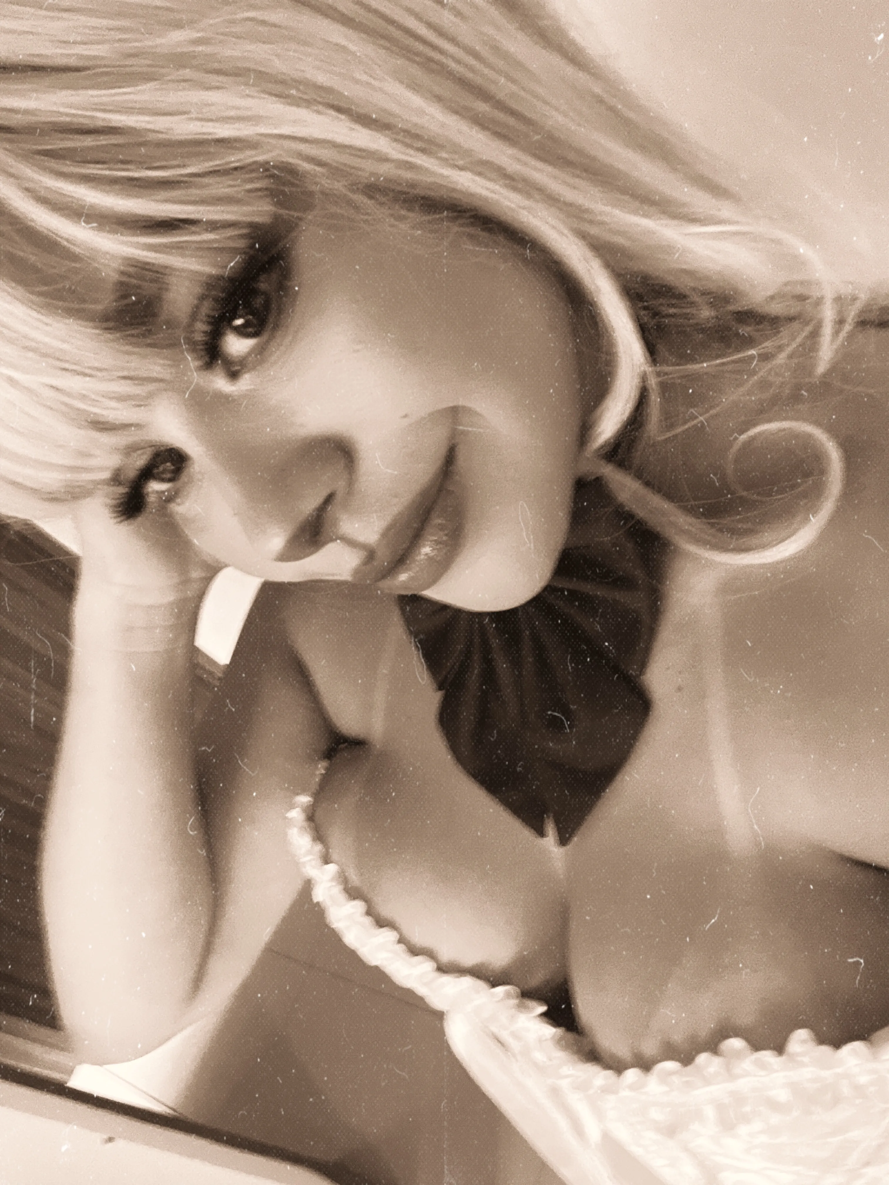 Live sex webcam photo for GillianRowe #8439387