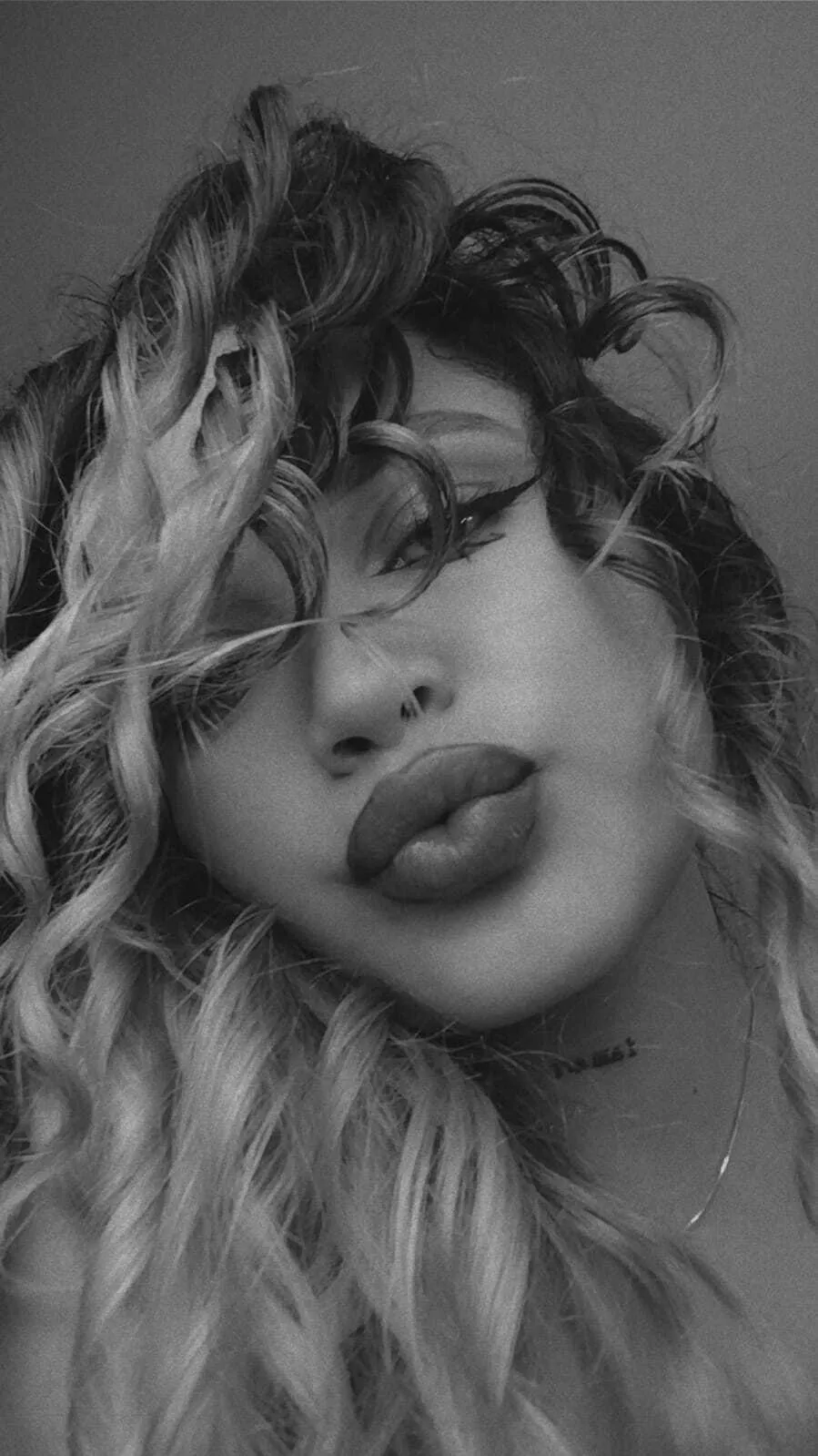 Live sex webcam photo for kateZoe #7871836