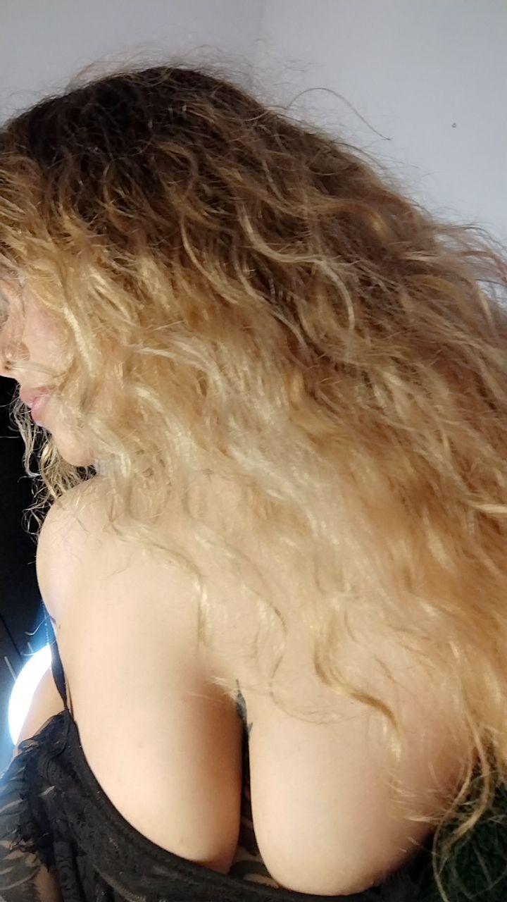 Live sex webcam photo for kateZoe #7871797