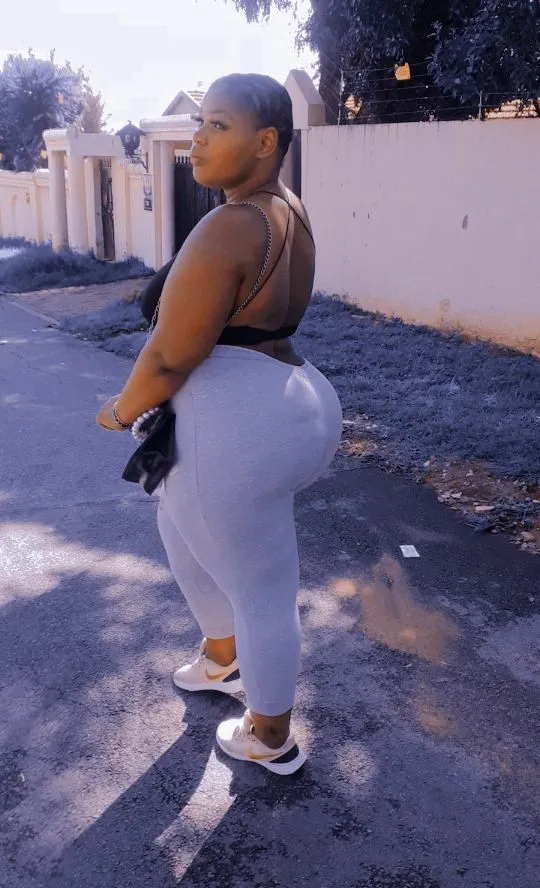 Live sex webcam photo for RoyalMassiveAss #7139416