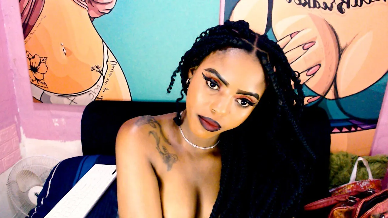 Live sex webcam photo for Eroticdesirexx #7783571