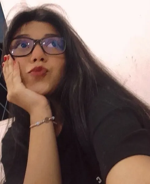 Live sex webcam photo for ZoeLovee18 #5353073
