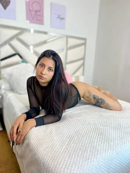 Live sex webcam photo for katnissLawrence91 #5313876