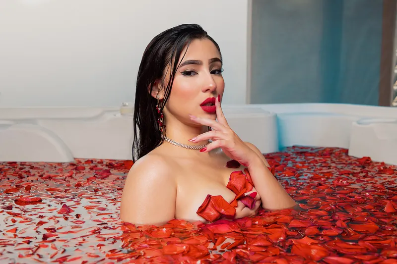 Live sex webcam photo for AnneLeon #5700133