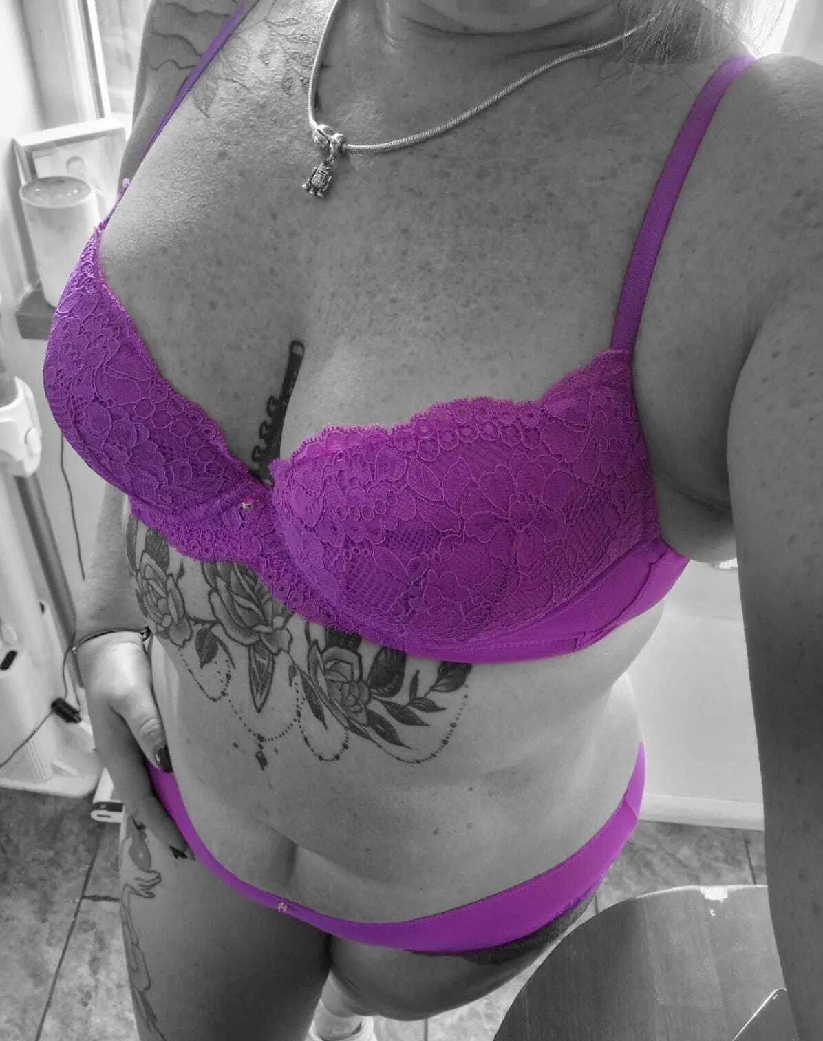 Live sex webcam photo for Honeybum88 #8132457