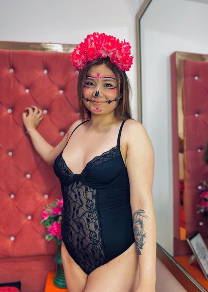 Live sex webcam photo for MiaHarveyy #5869452