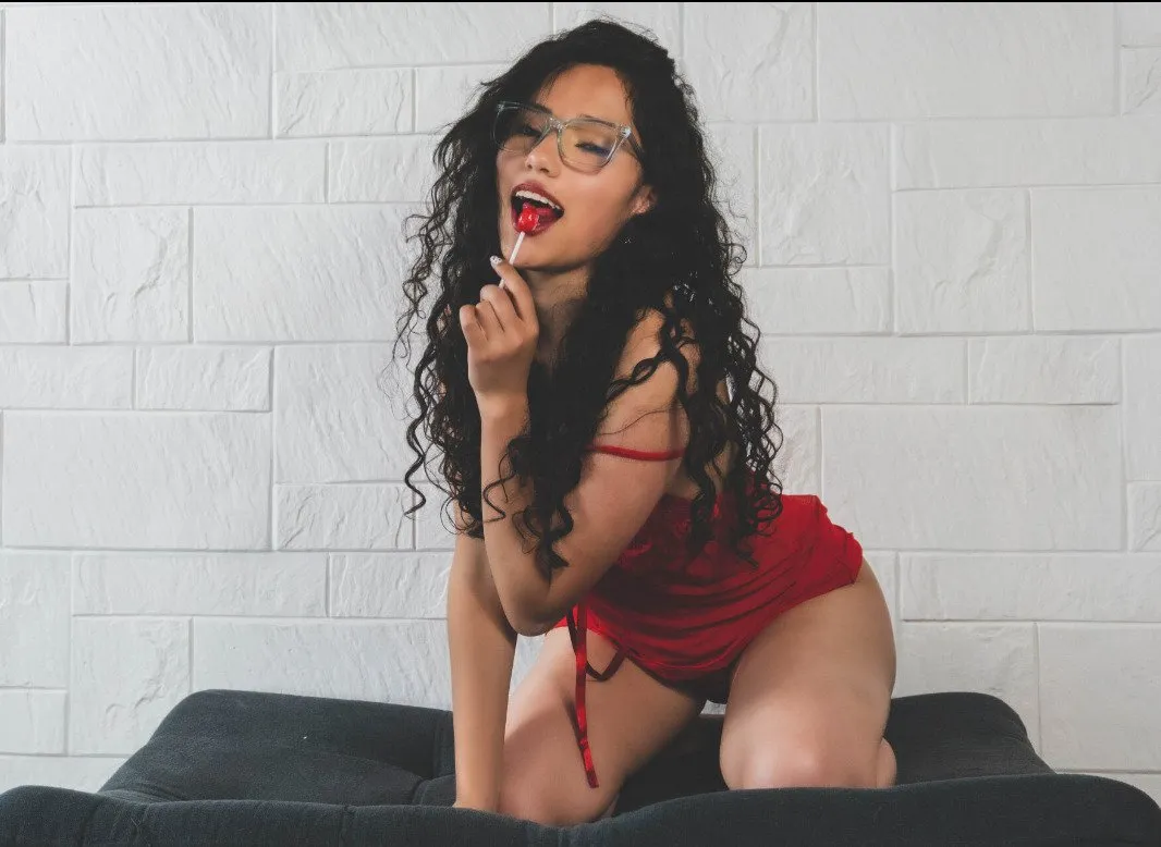 Live sex webcam photo for PrincesssKitty #7461750