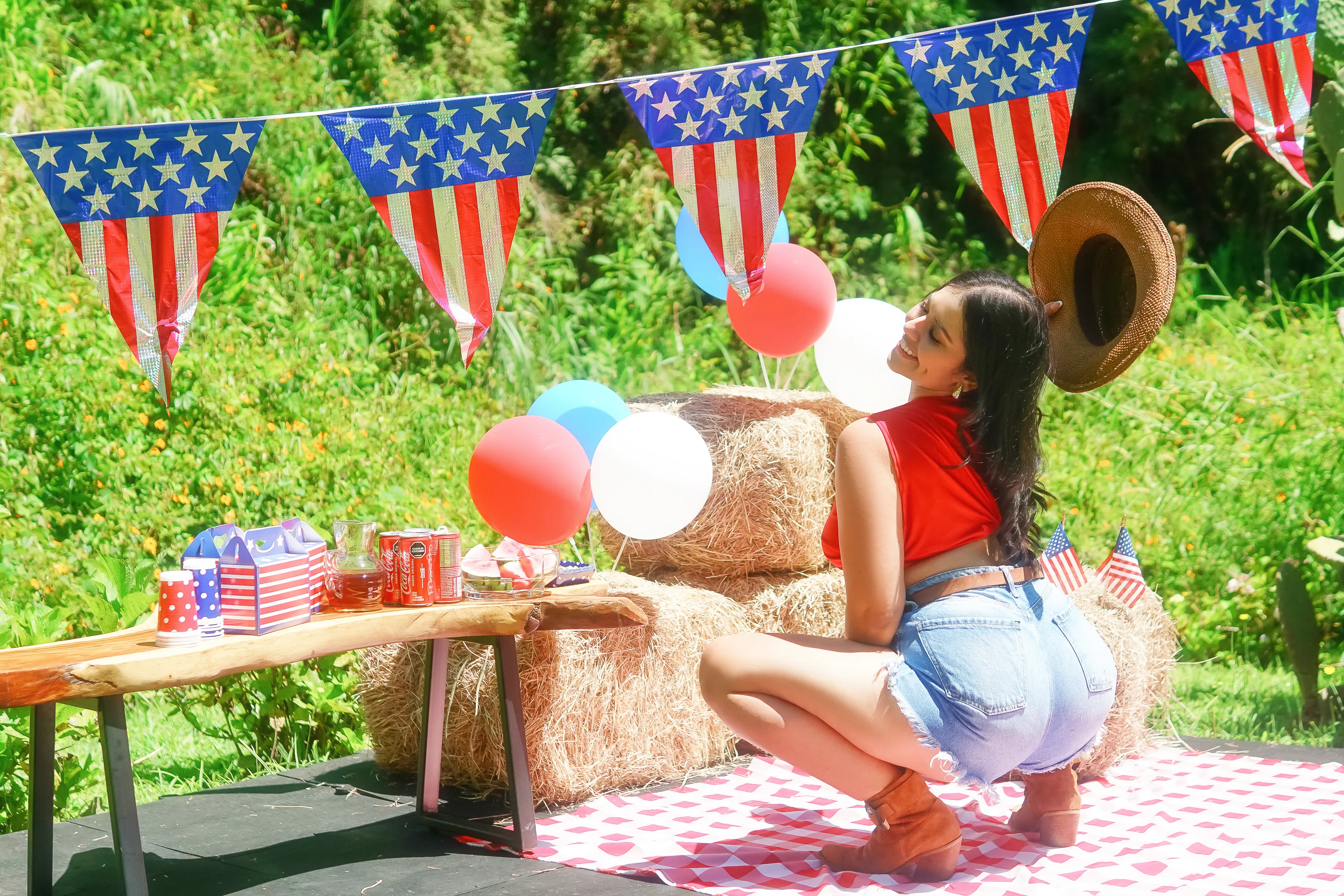 Live sex webcam photo for EmmilyKhan #7429044