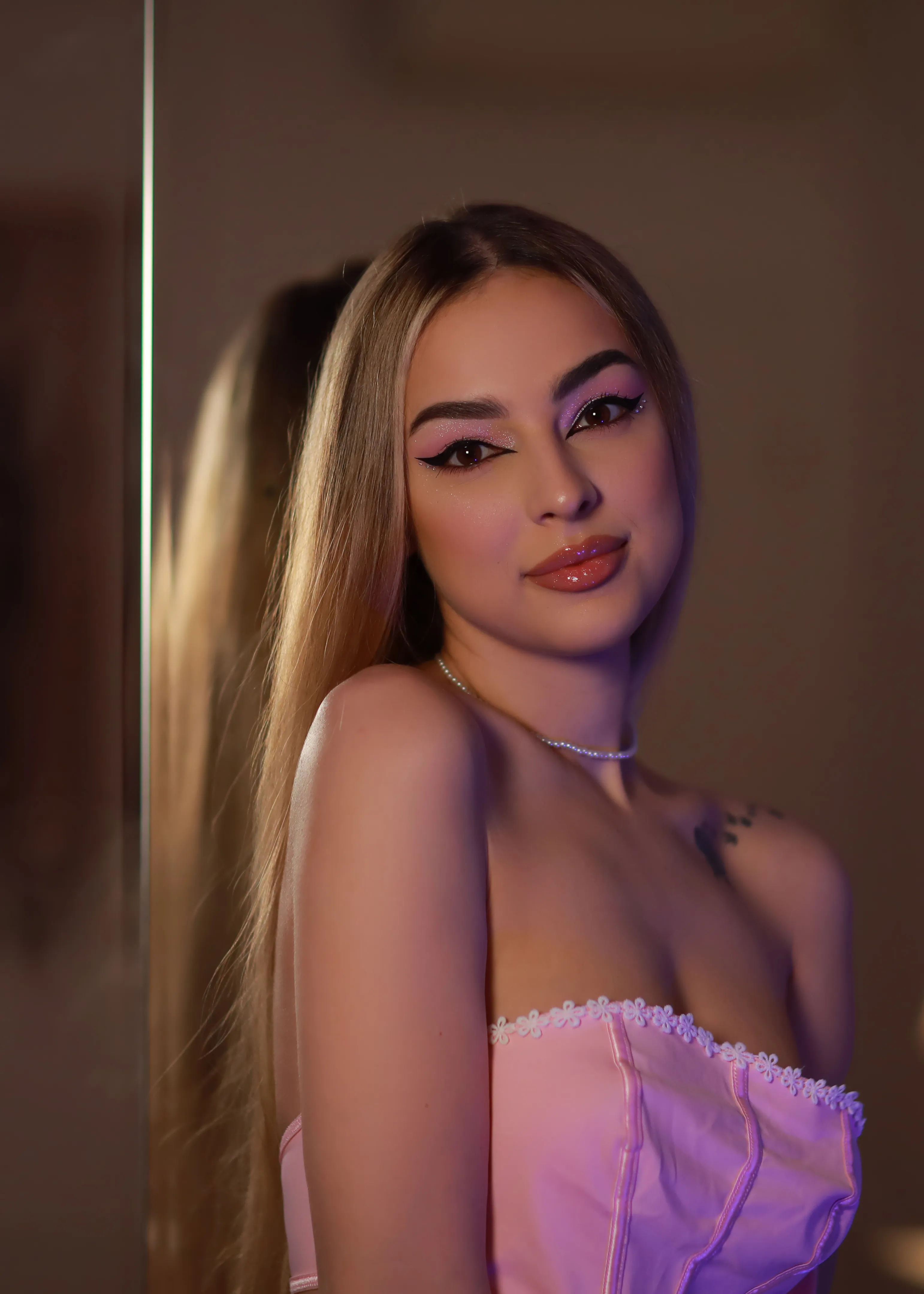 Live sex webcam photo for ScarletColes #7798120