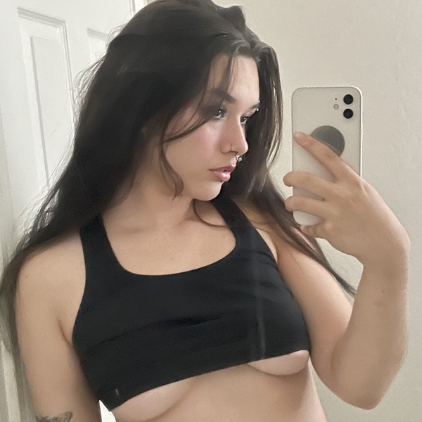 Live sex webcam photo for rottenprincxss #5384167