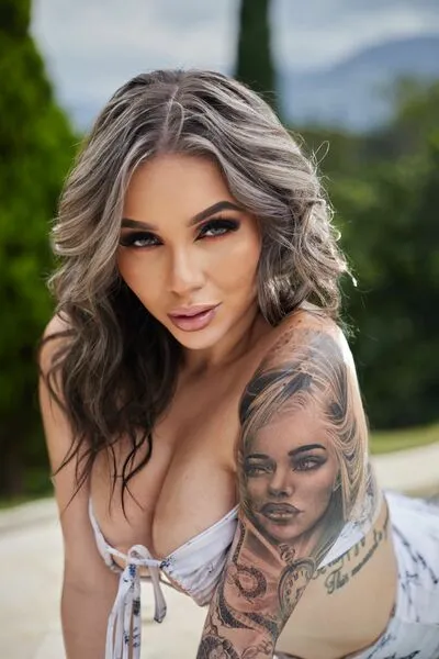 Live sex webcam photo for SkarletTompson #5381750