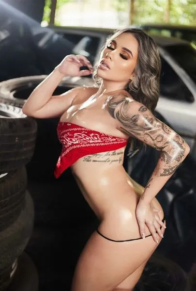 Live sex webcam photo for SkarletTompson #5381753