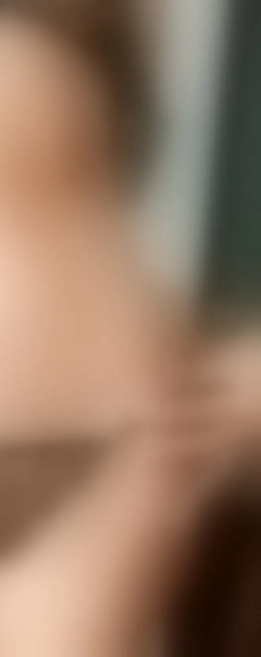 Live sex webcam photo for LucyGarciia #8415323