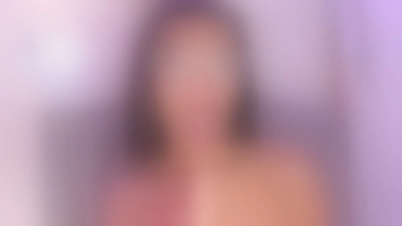 Live sex webcam photo for LucyGarciia #8415334