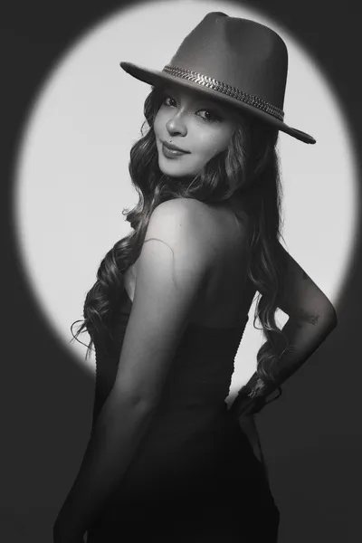 Live sex webcam photo for VictoriaaBlake #6253642