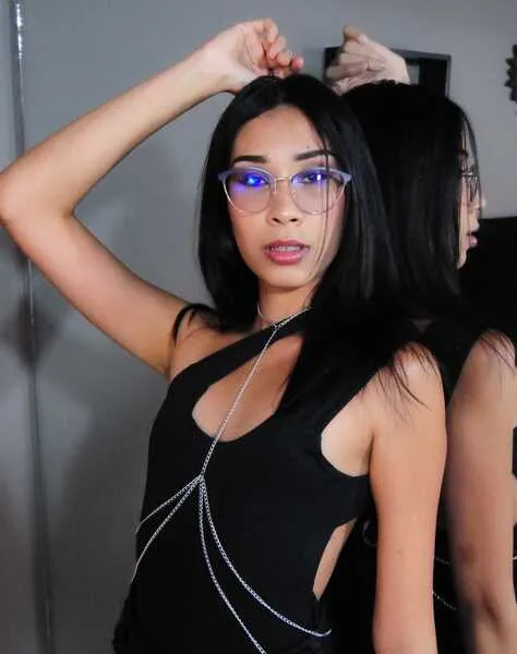 Live sex webcam photo for AprillSum #5370300