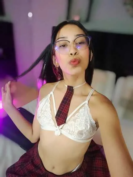 Live sex webcam photo for AprillSum #5401636