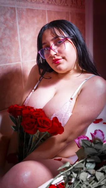 Live sex webcam photo for KylieHop #7296229