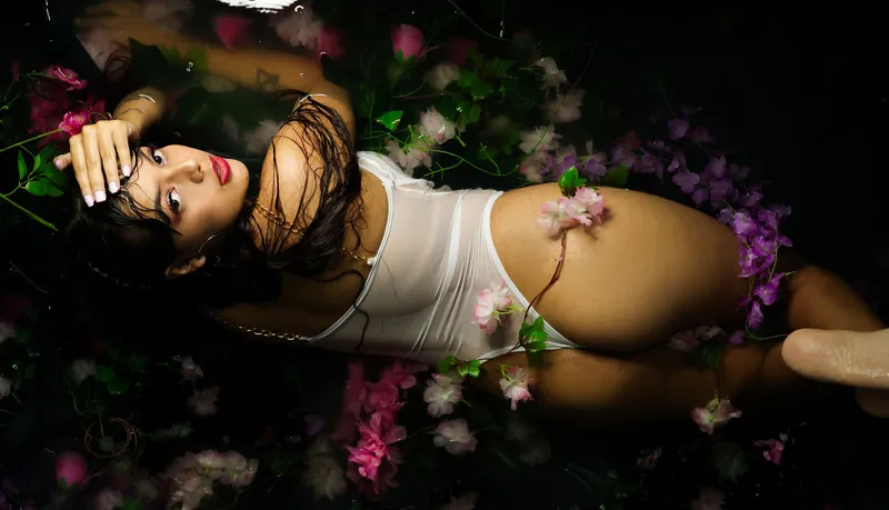 Live sex webcam photo for LissaMartin #6228312