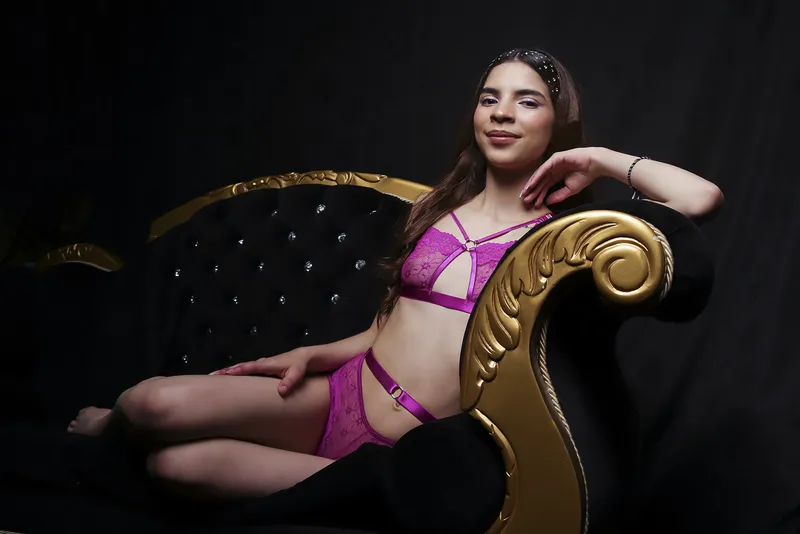 Live sex webcam photo for AngeliicaRoy #5353763