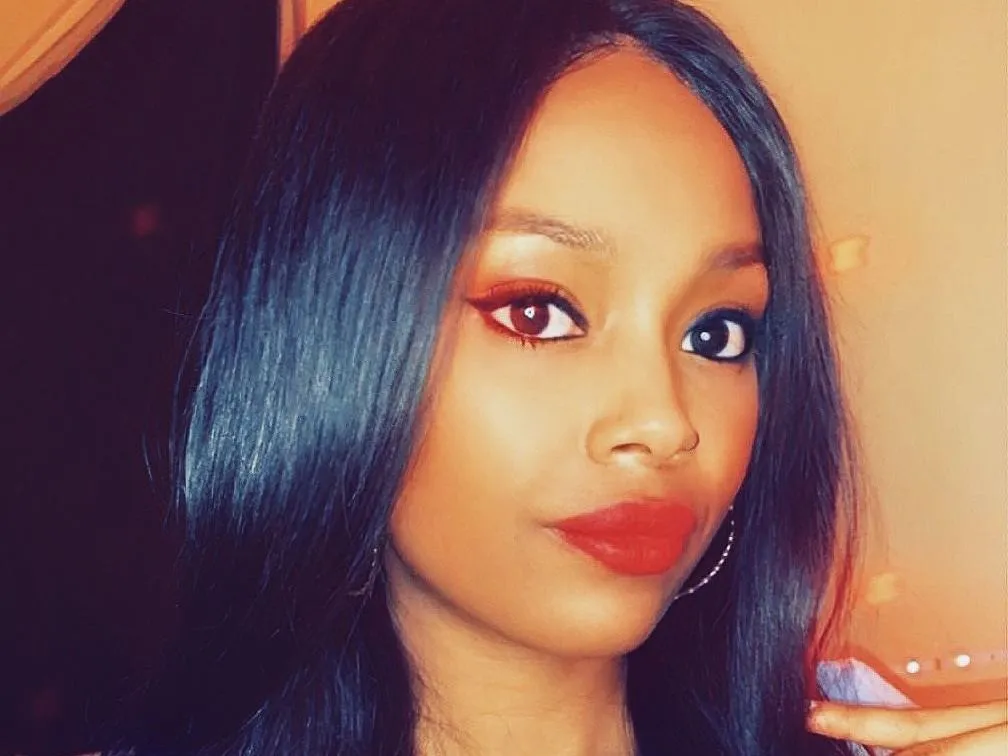 Live sex webcam photo for BustyBabeShaniice #5334398