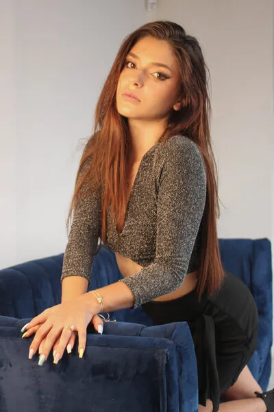 Live sex webcam photo for Estreeella19 #6128301