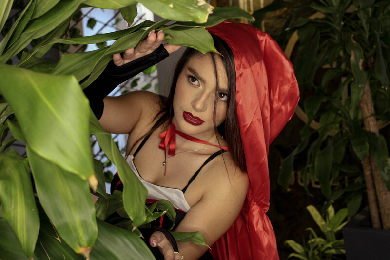 Live sex webcam photo for Estreeella19 #5906659