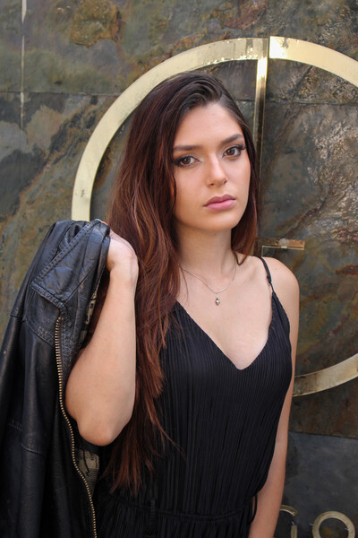 Live sex webcam photo for Estreeella19 #5885801