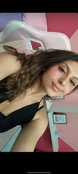 Live sex webcam photo for AbbyRoot #5401143