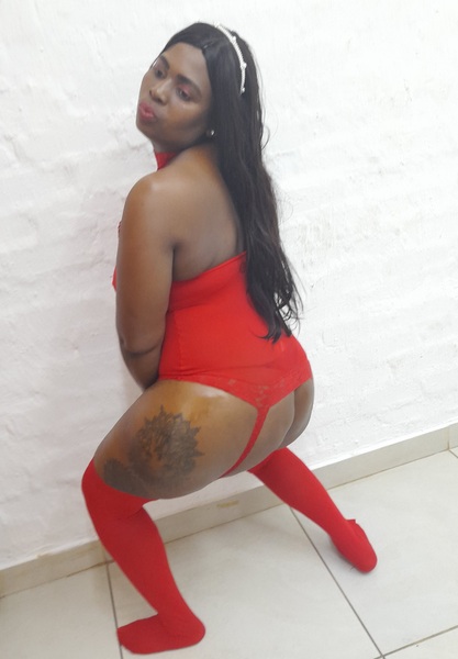 Live sex webcam photo for SULTRYHIPS28xx #5338702