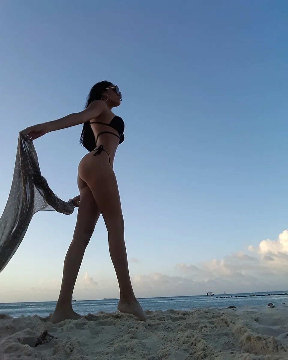 Live sex webcam photo for AriaMatheuss #7893267