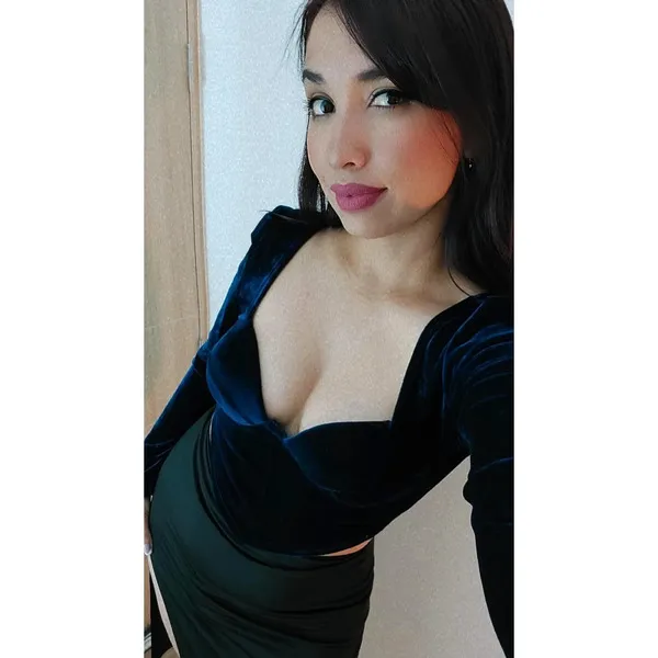 Live sex webcam photo for GabyRuizz #5431421